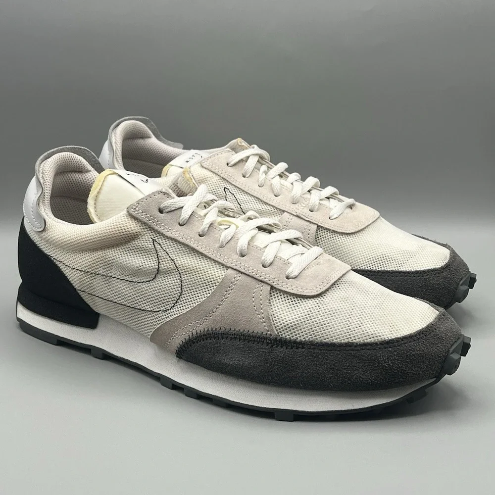 2020 Nike Daybreak Type White Gray Running Shoes - Men's Size 12‎ USED